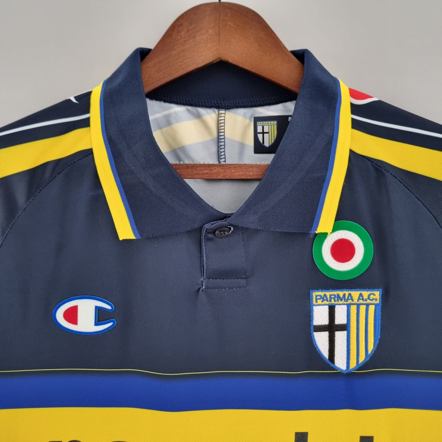 Parma 1999-00 Away Jersey