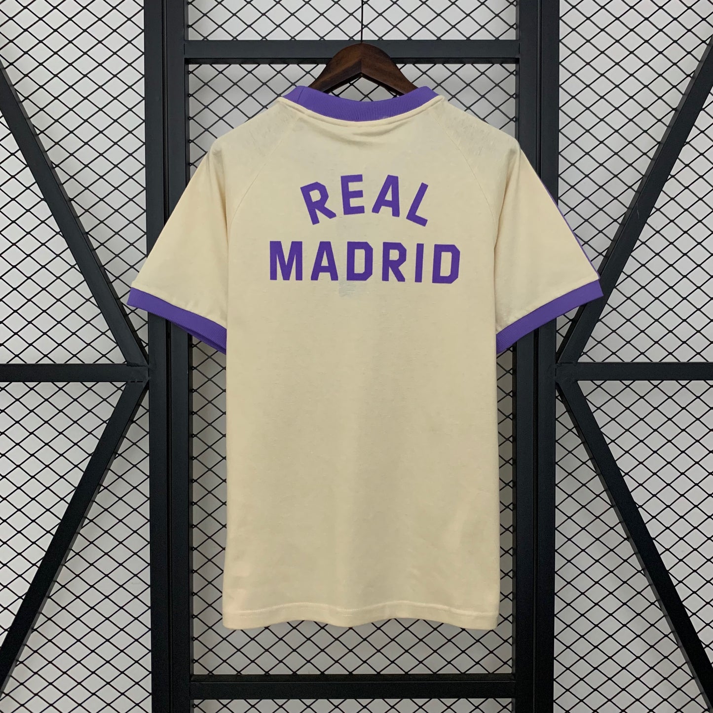 Real Madrid Adicolor Classics Kit