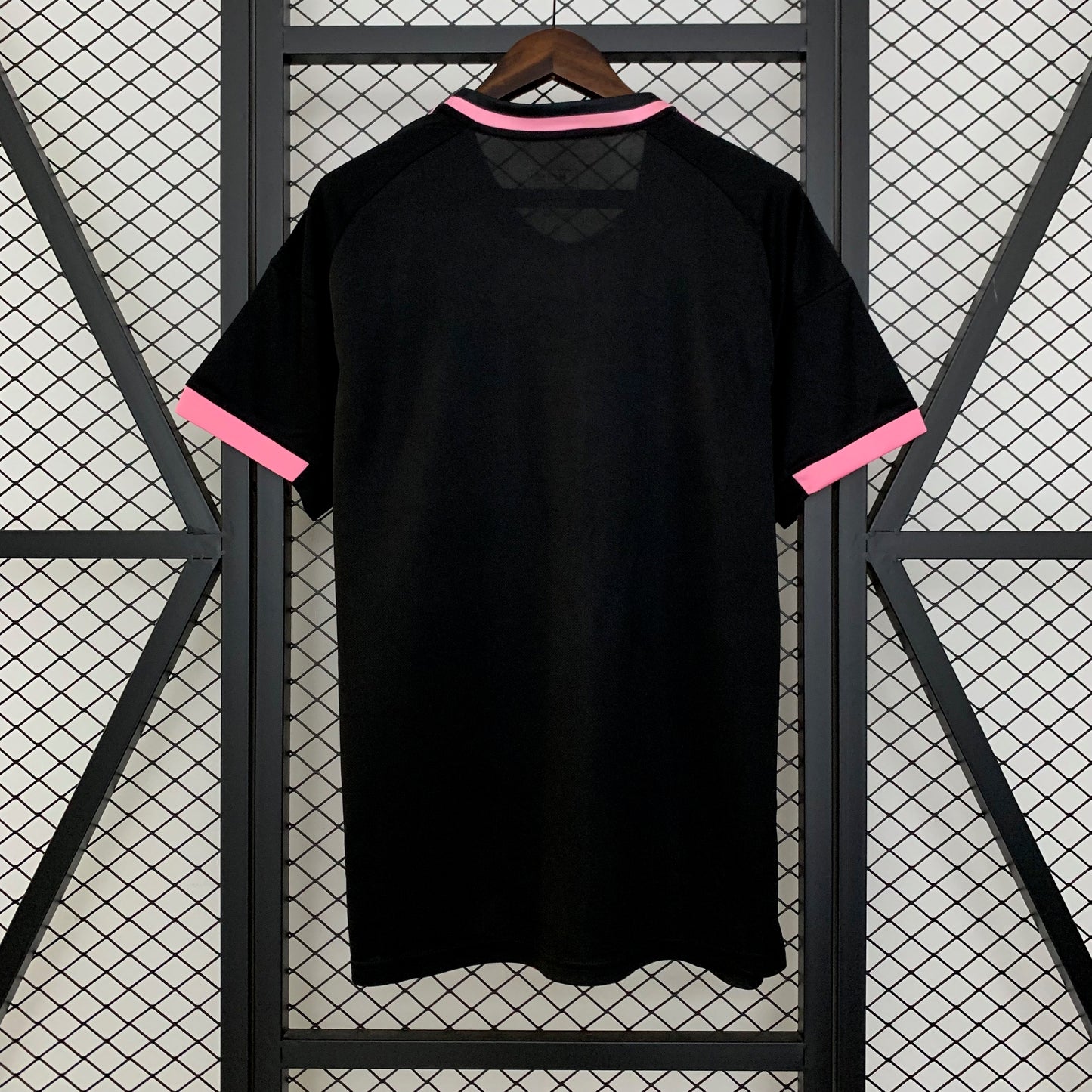 Real Madrid Pink Roses Special Kit