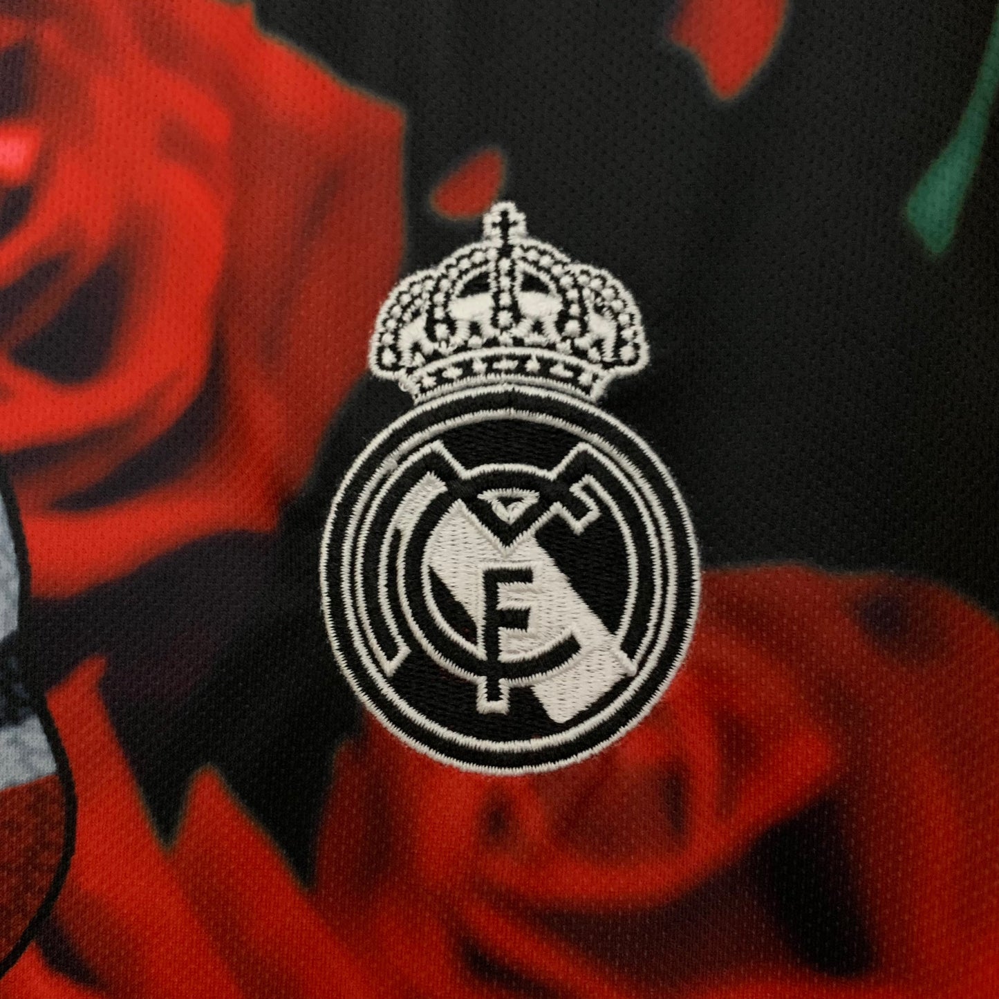 Real Madrid Red Roses Special Kit