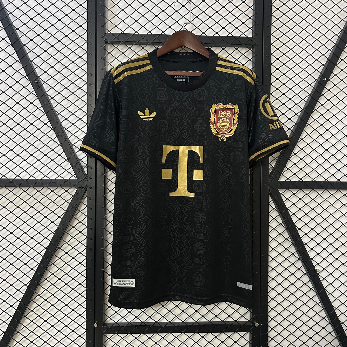 Bayern Munich 125 Special Black Kit