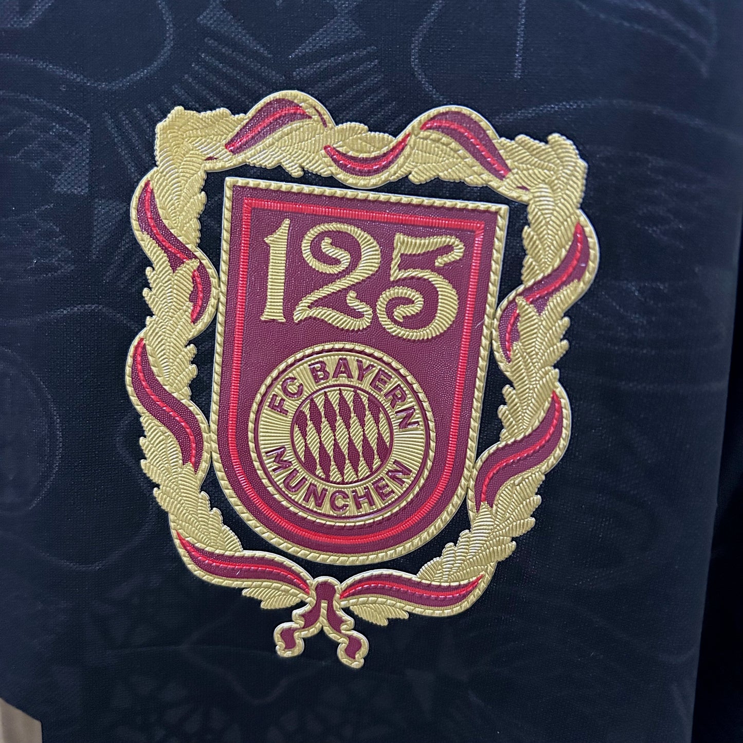 Bayern Munich 125 Special Black Kit