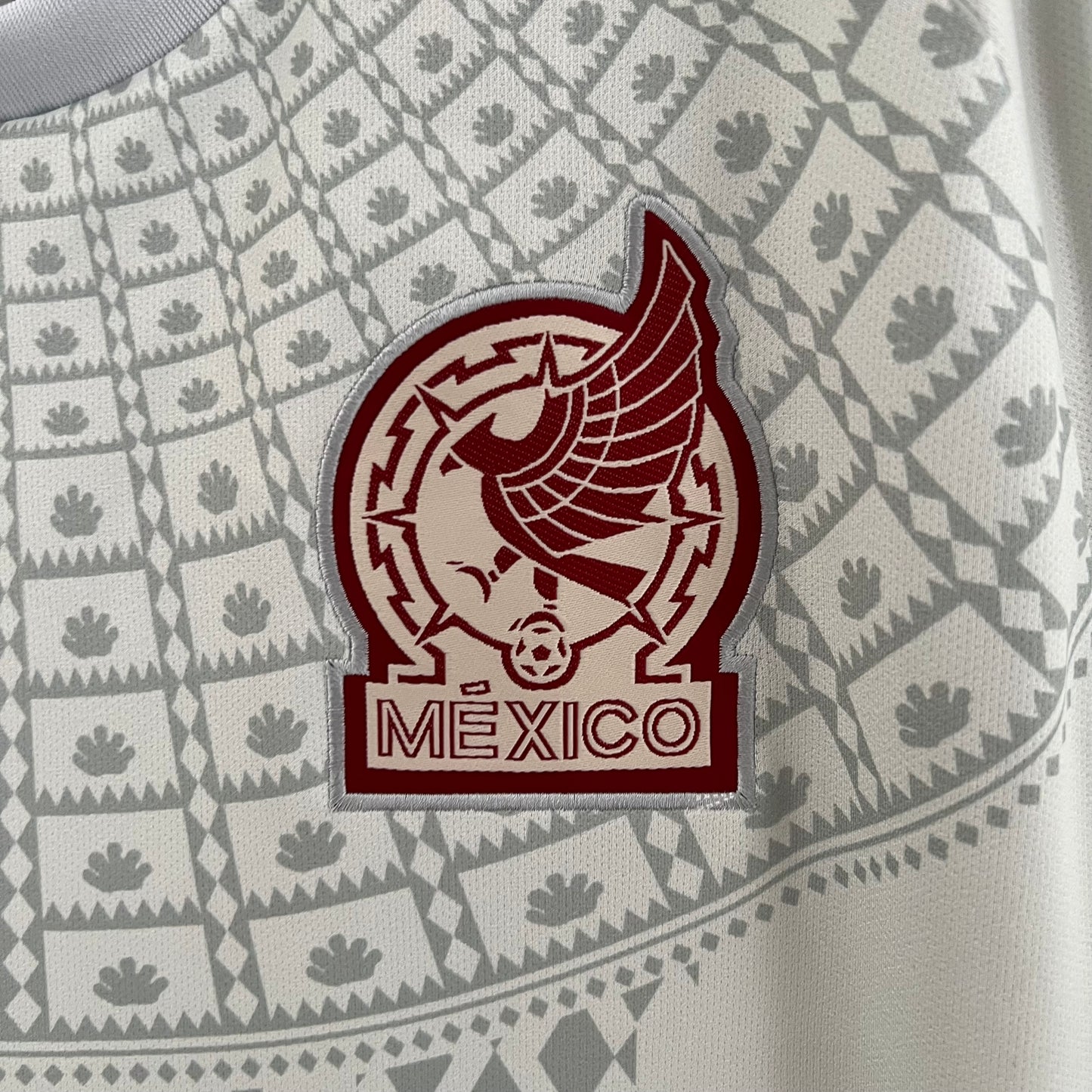 Mexico Exclusive White Kit