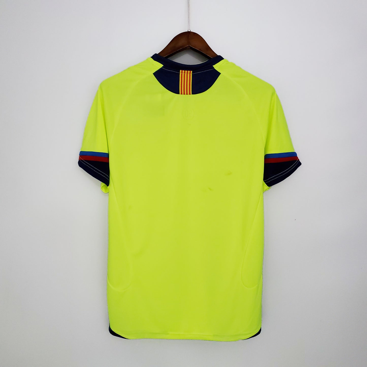 FC Barcelona 2005-06 Away Retro Jersey