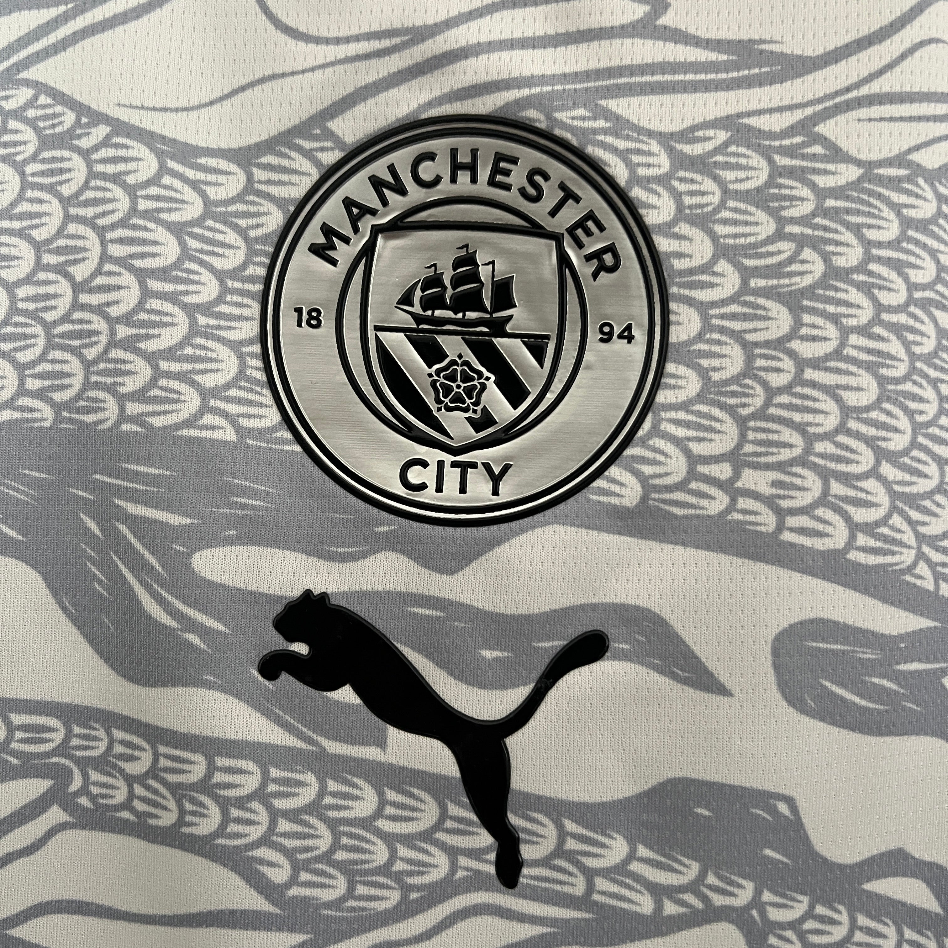 Manchester City Year of the Dragon Special Kit