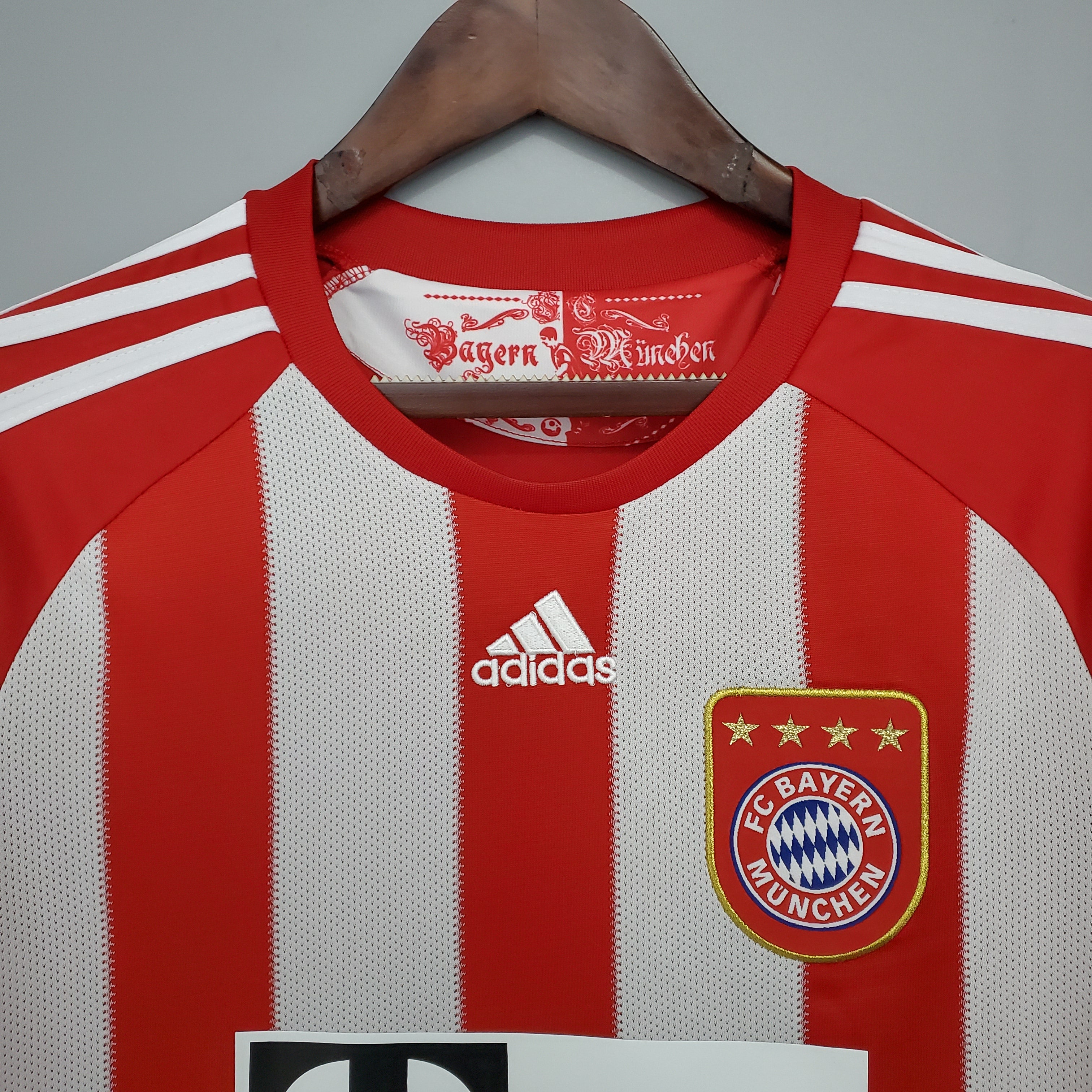 Bayern Munich 2010-11 Retro Jersey