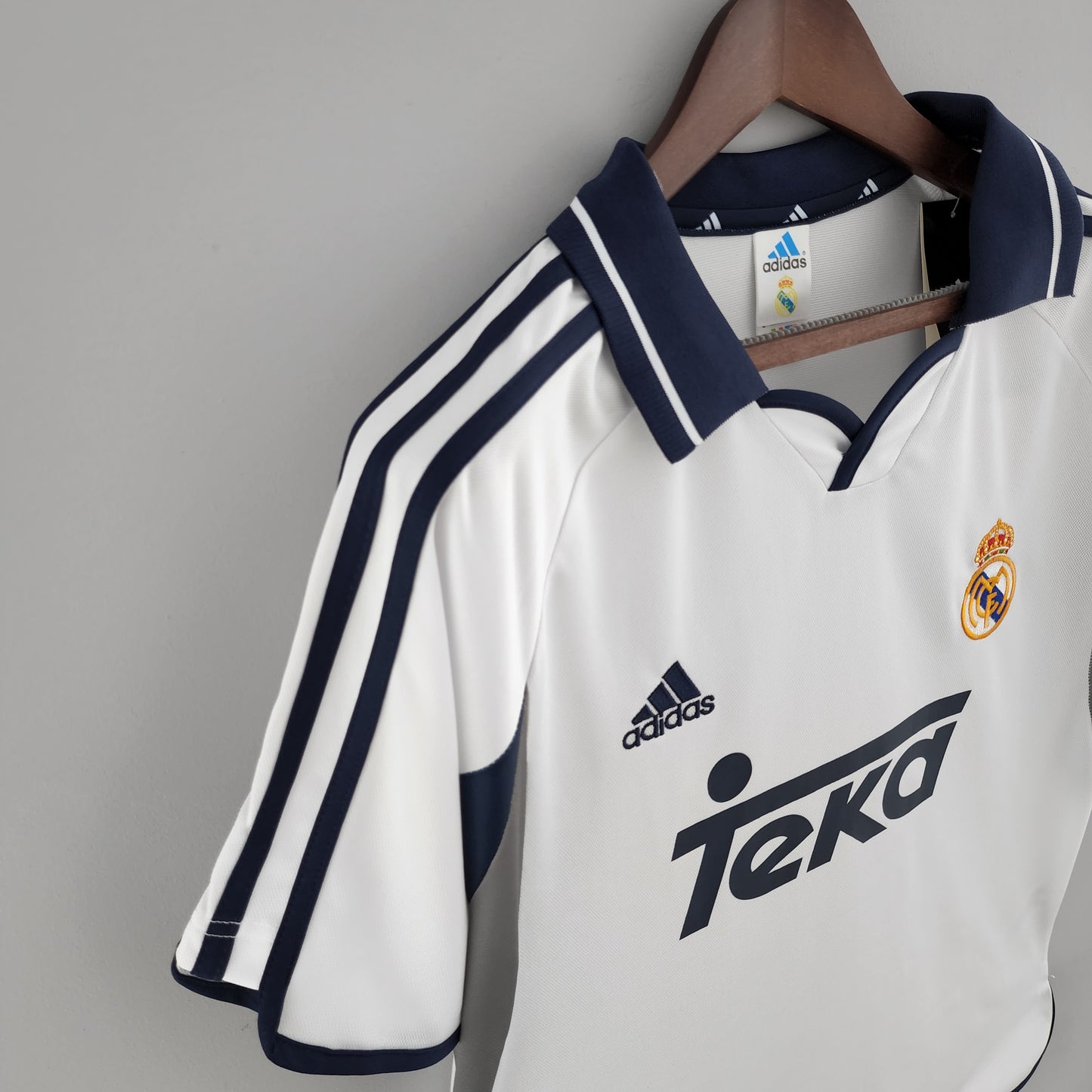 Real Madrid 2000-01 Home Jersey