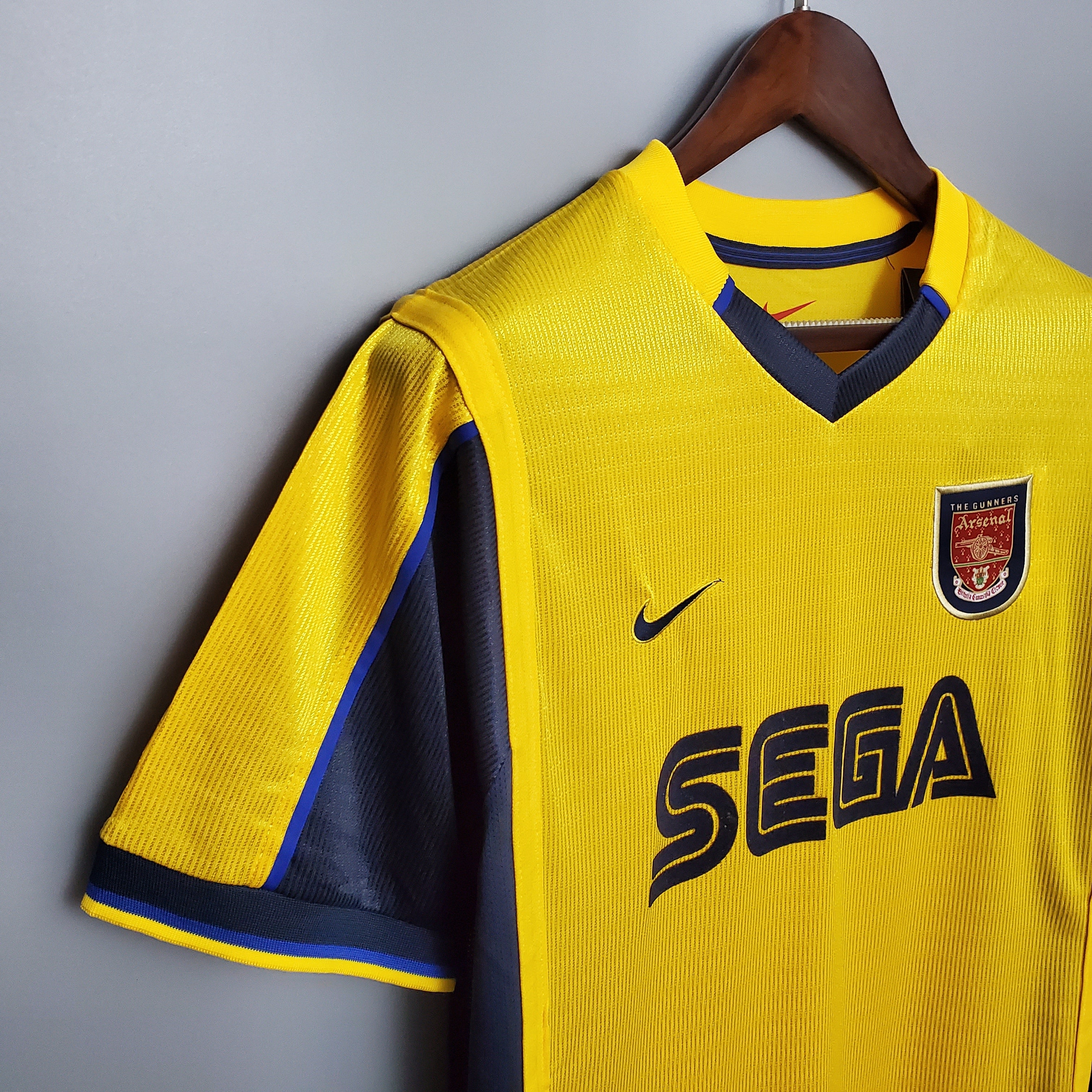 Arsenal 1999-2000 Away Jersey