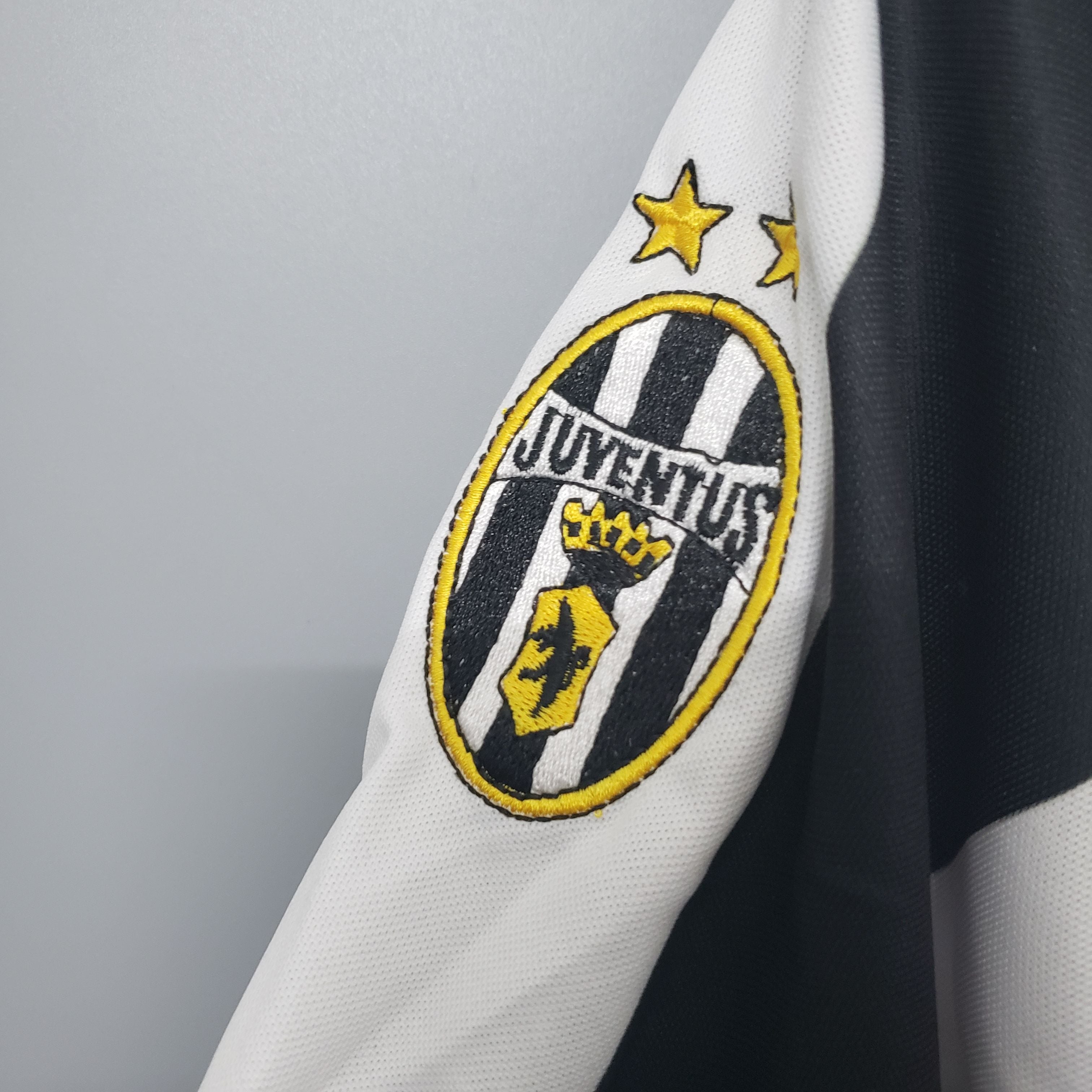 Juventus 1997-98 Retro Home Jersey