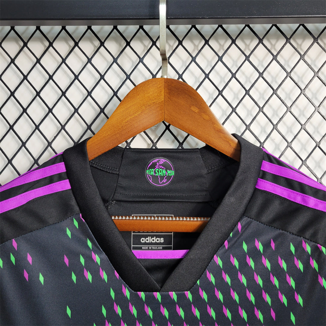 FC Bayern Munich Away 2023-24 Kit