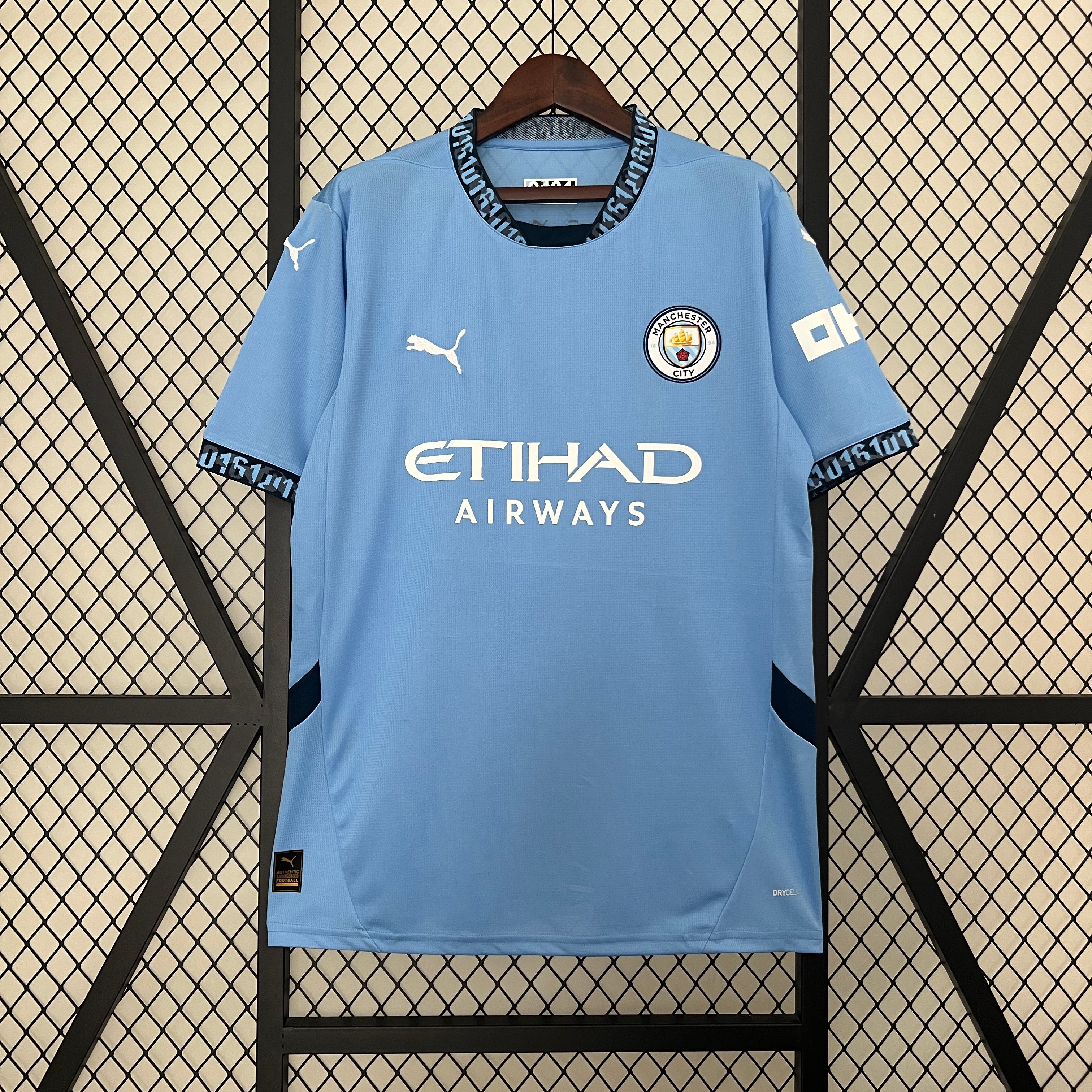 Manchester City Home 24/25 Kit
