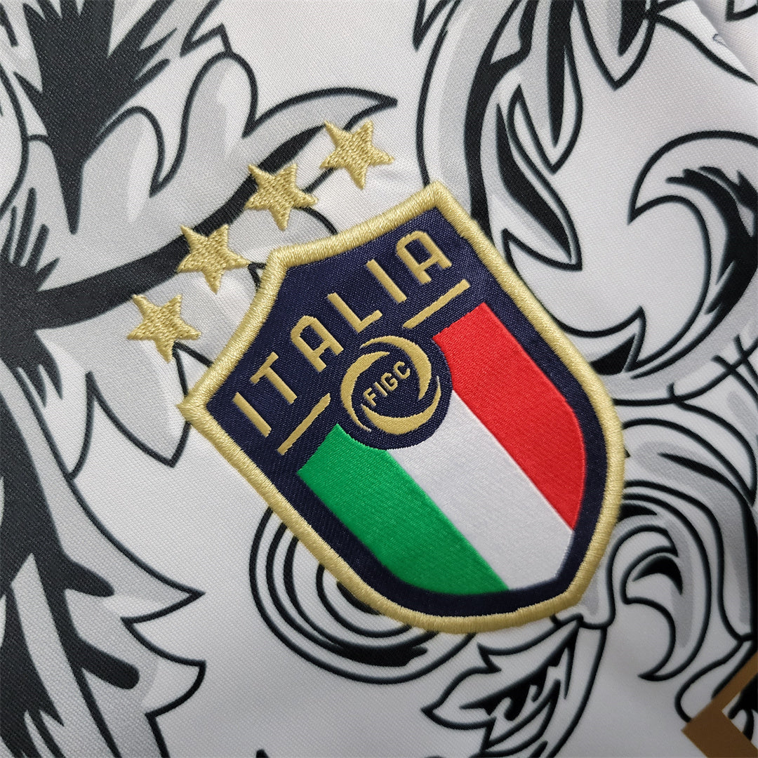Italy Special Edition White Kit