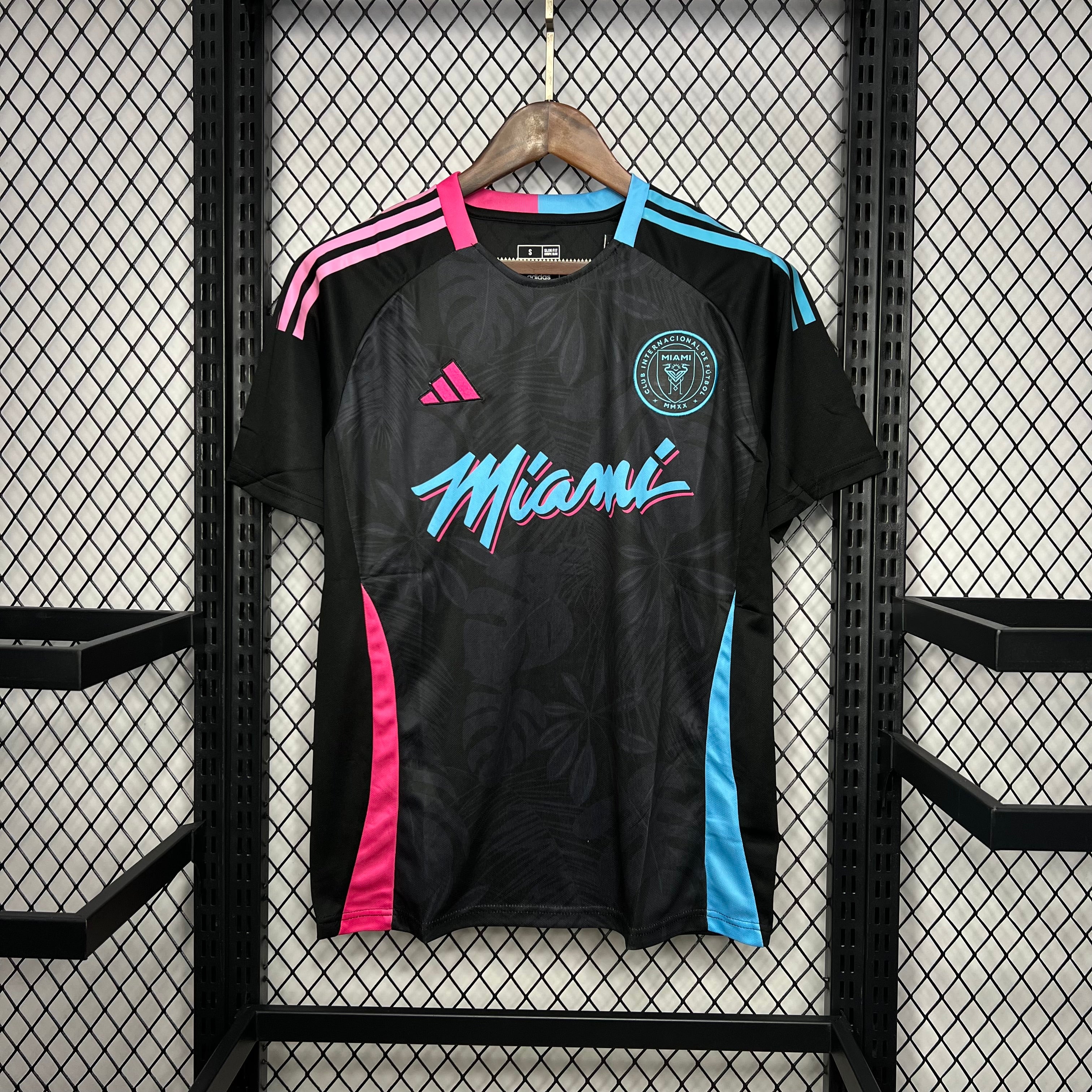 Inter Miami 24/25 Tropical Edition Kit