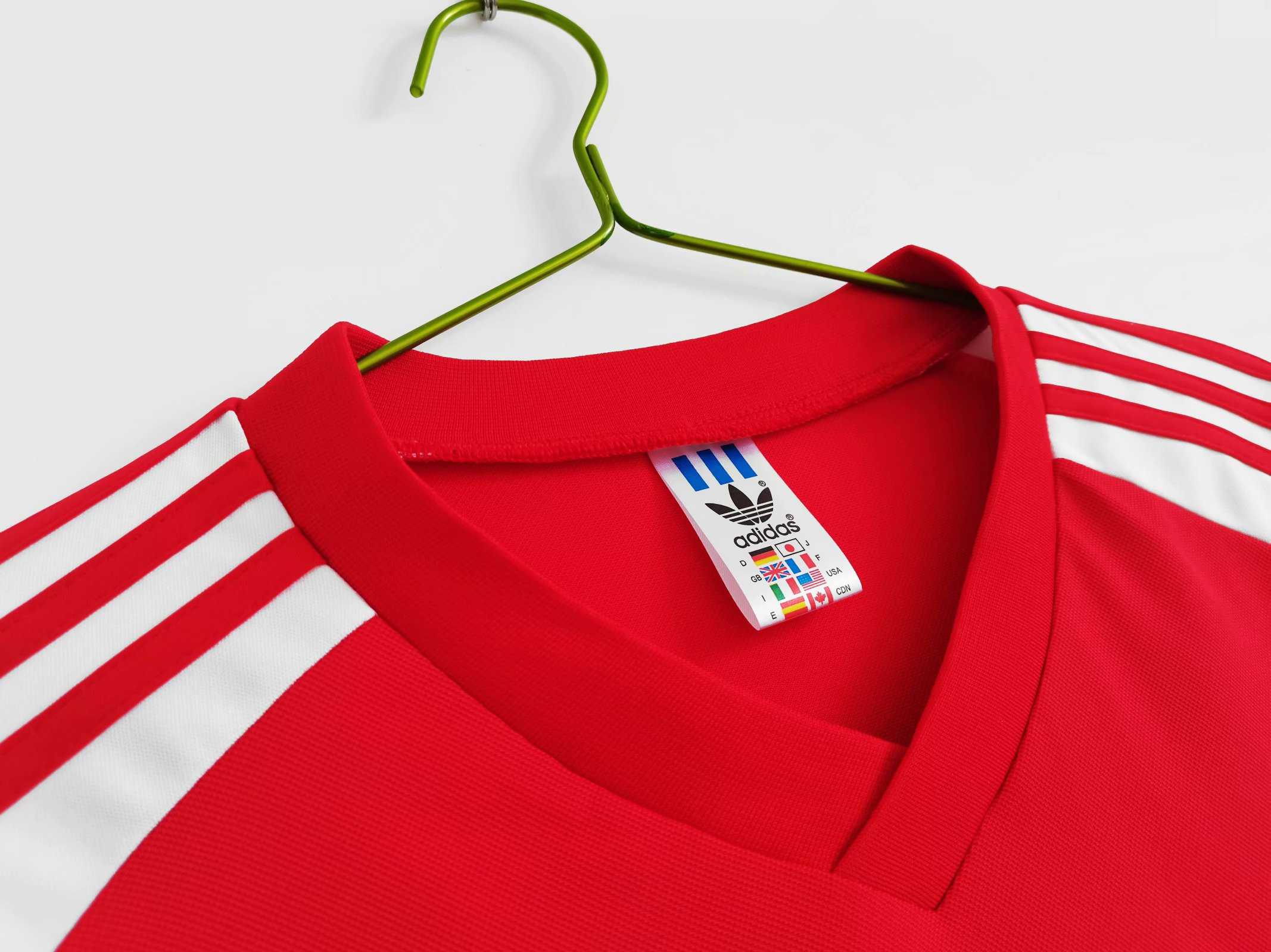 Wales 1982 Retro Away Jersey