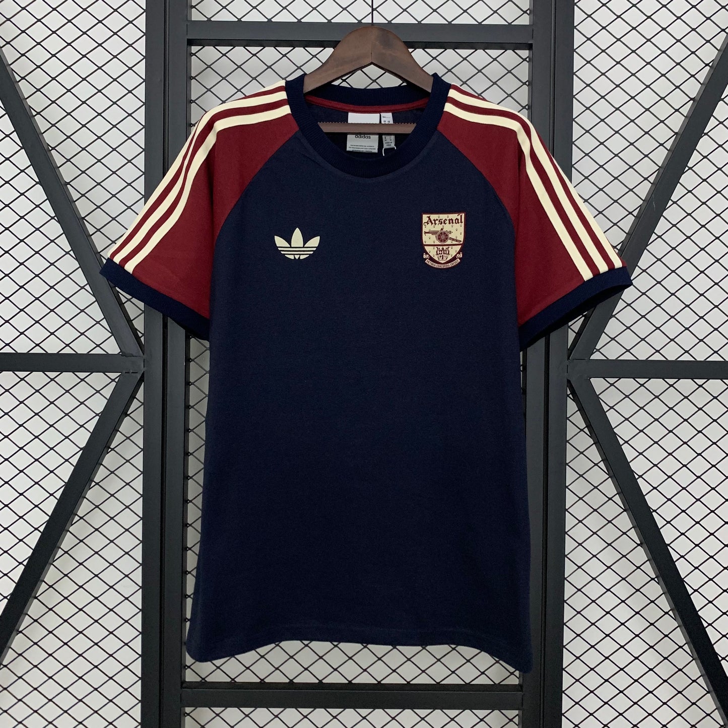 Arsenal Adicolor Classics Kit