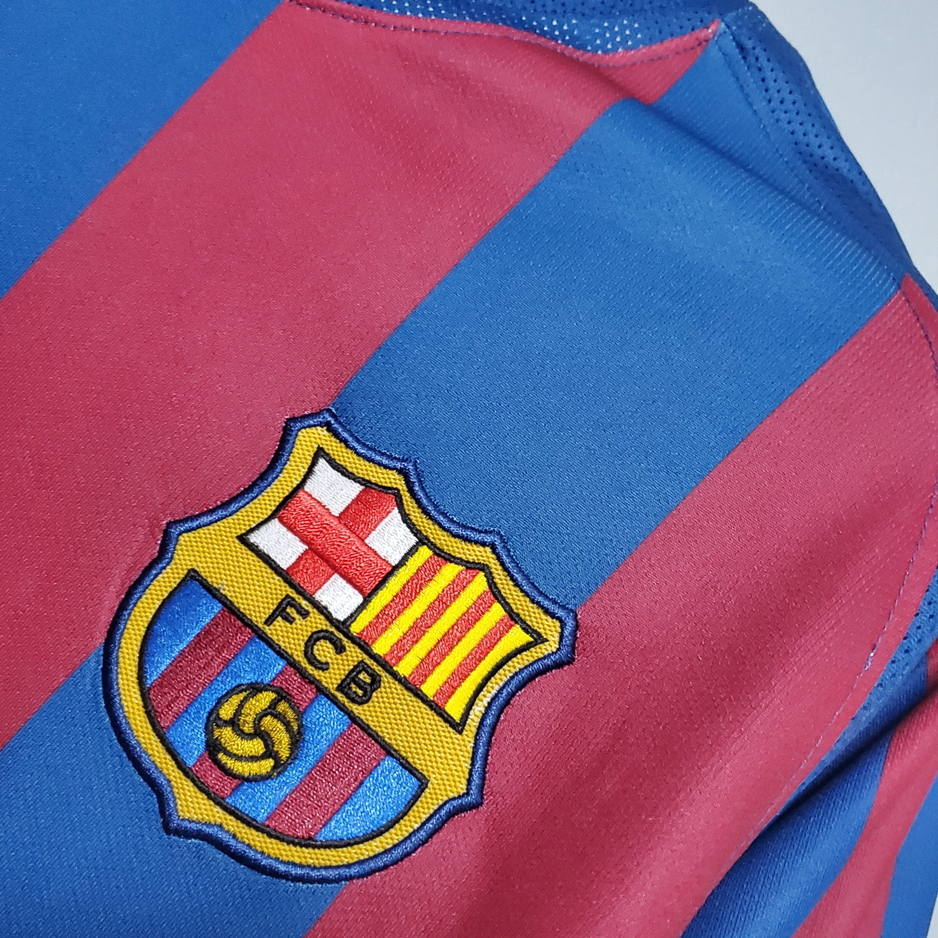 FC Barcelona 2005-06 Home Jersey