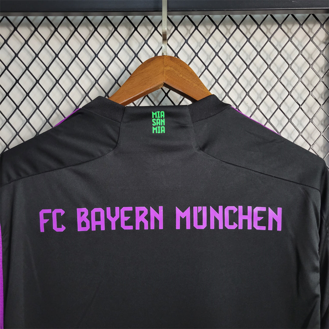 FC Bayern Munich Away 2023-24 Kit