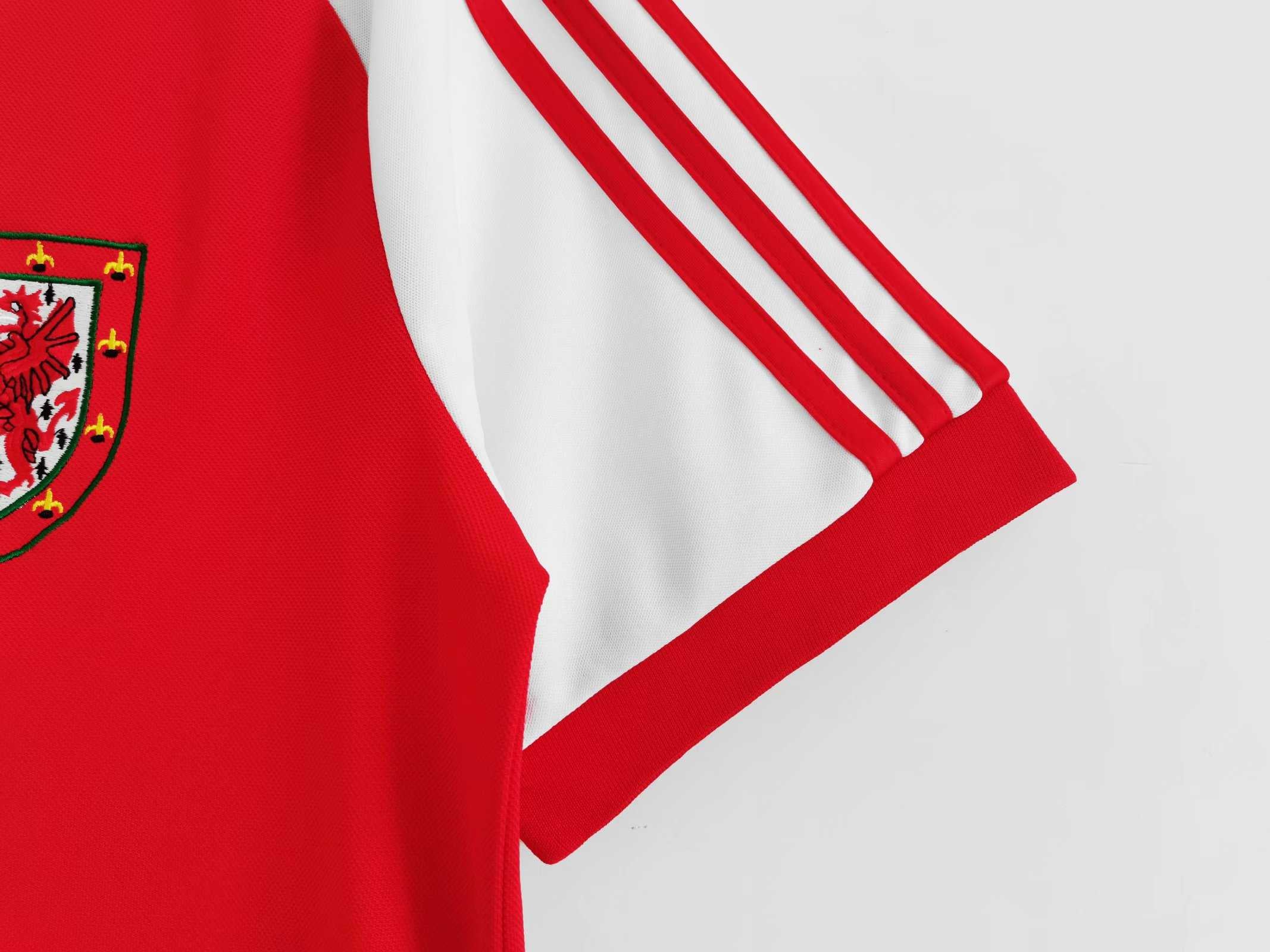 Wales 1982 Retro Away Jersey