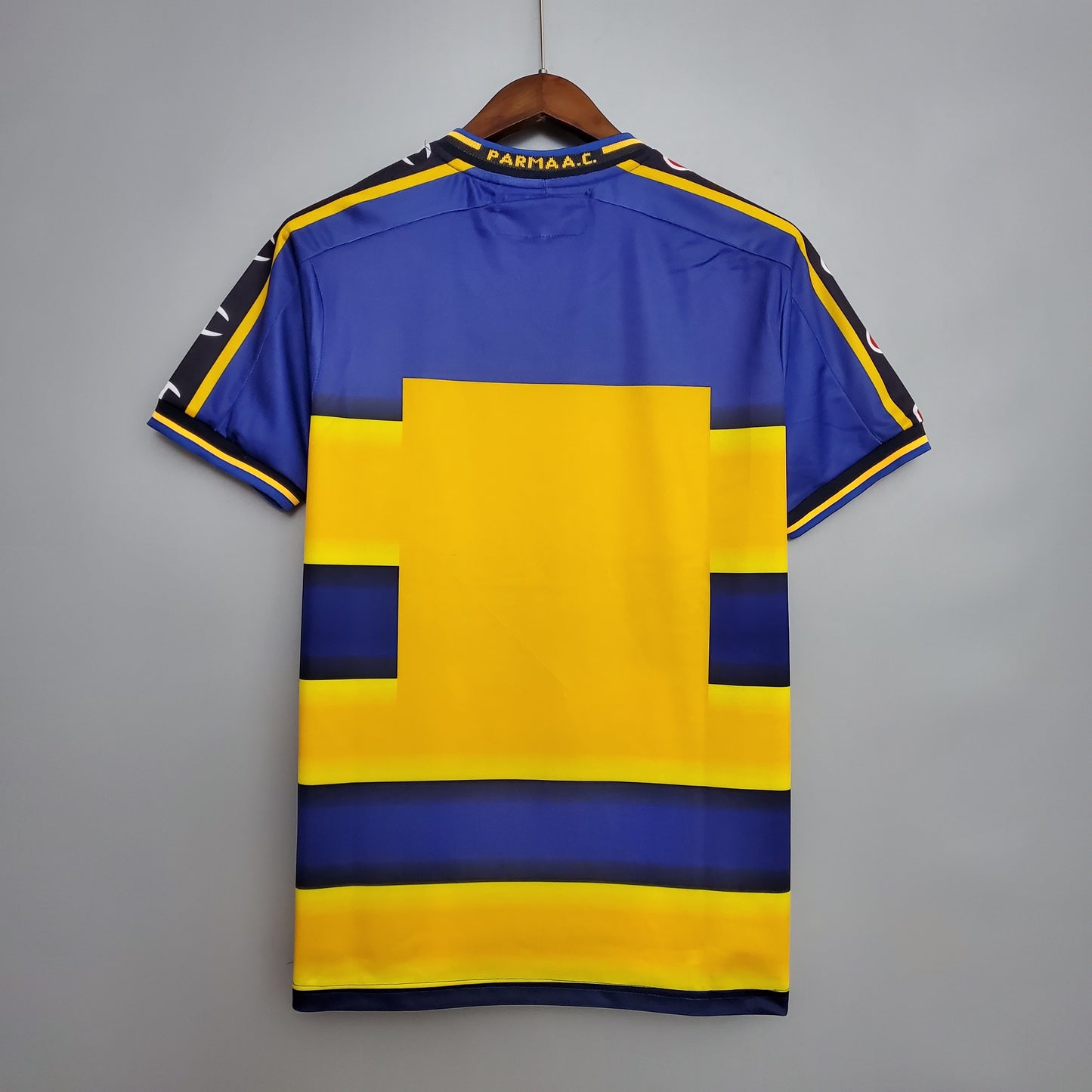 Parma 2001-02 Home Jersey