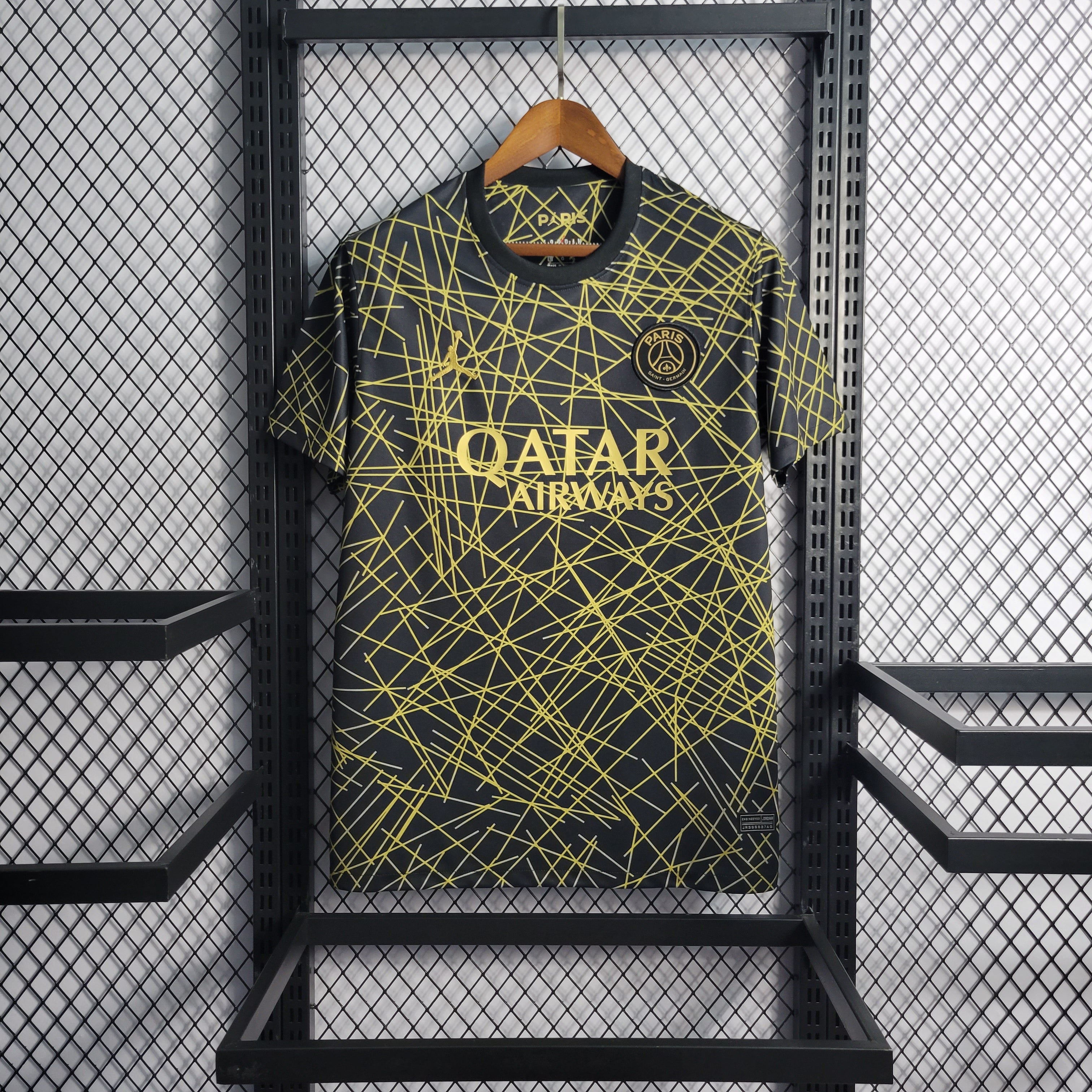 PSG Black and Gold Special Kit