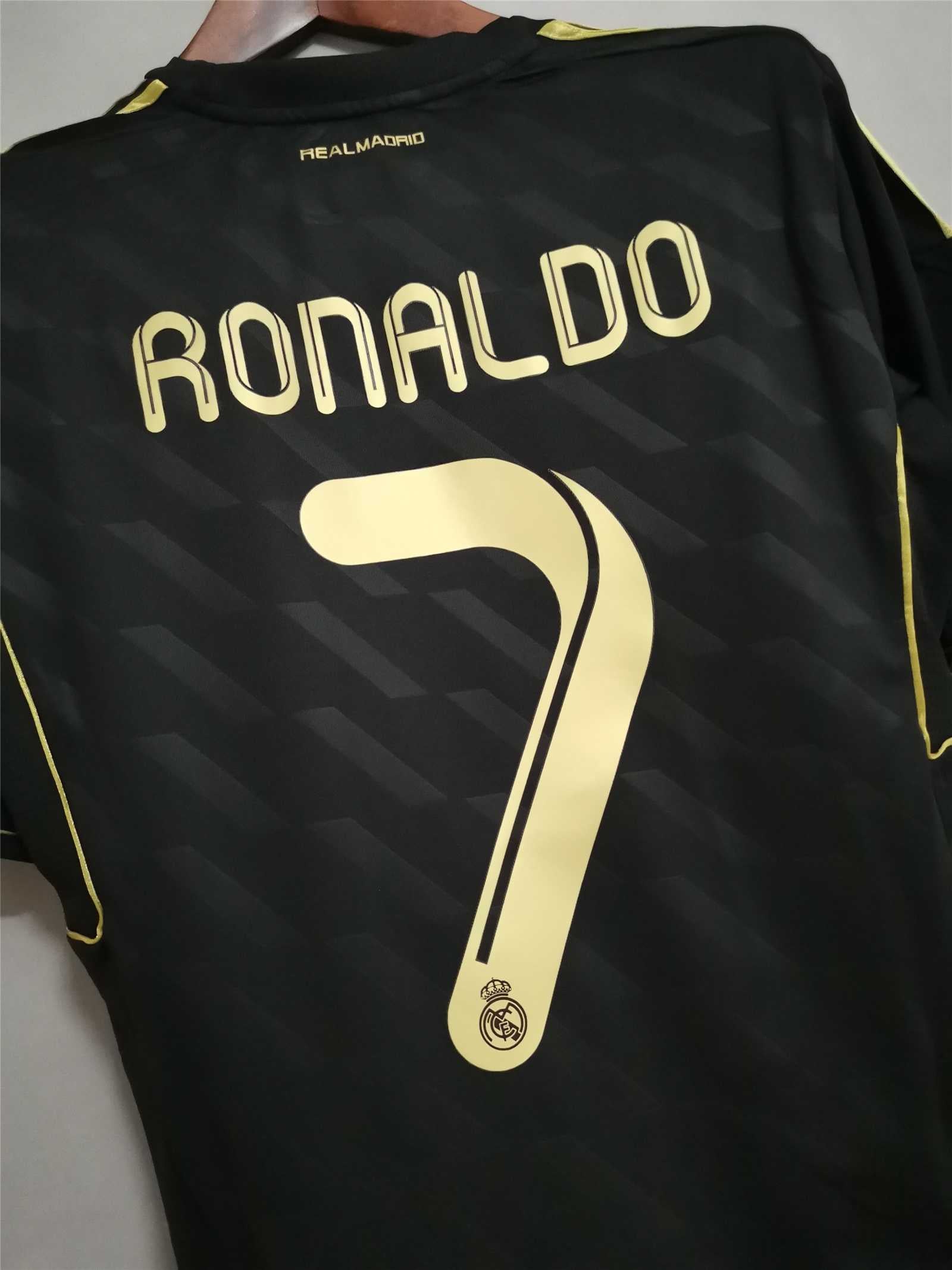 Real Madrid 2011-12 Away Jersey